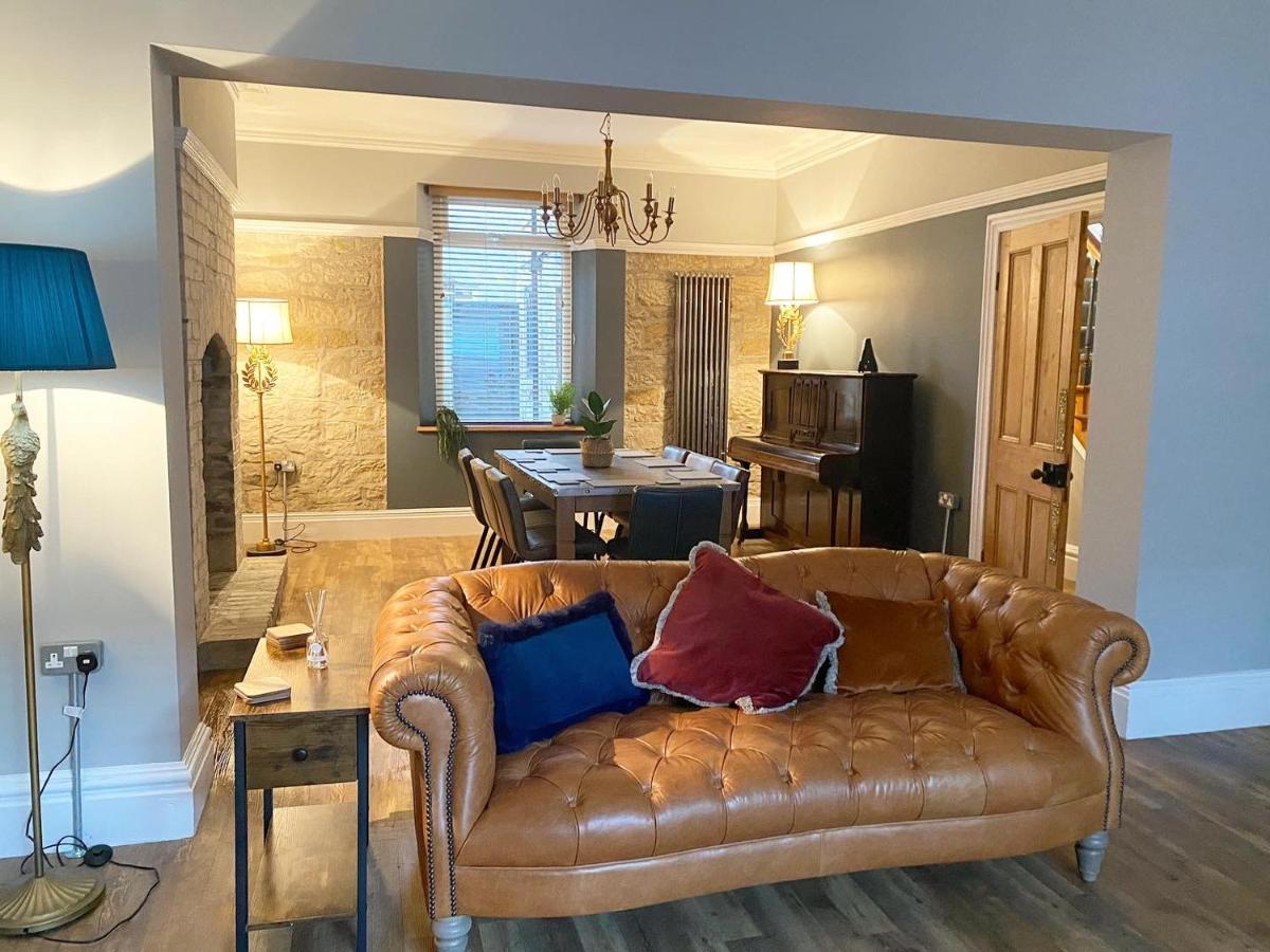 Farndale House-hot Tub Holiday home *